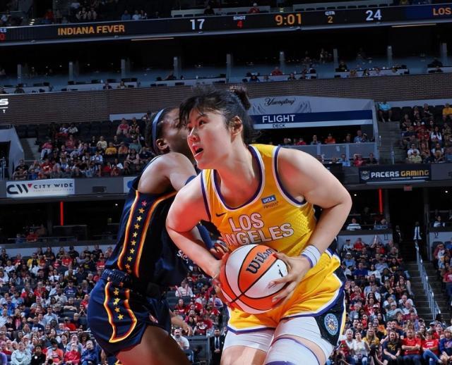 kaiyun-李月汝火花替补之旅迎难而上！无惧两大竞争对手